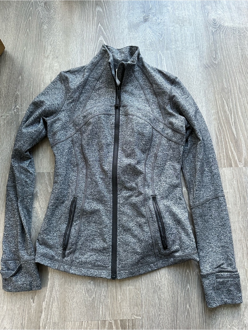 Lululemon define jacket size 8
